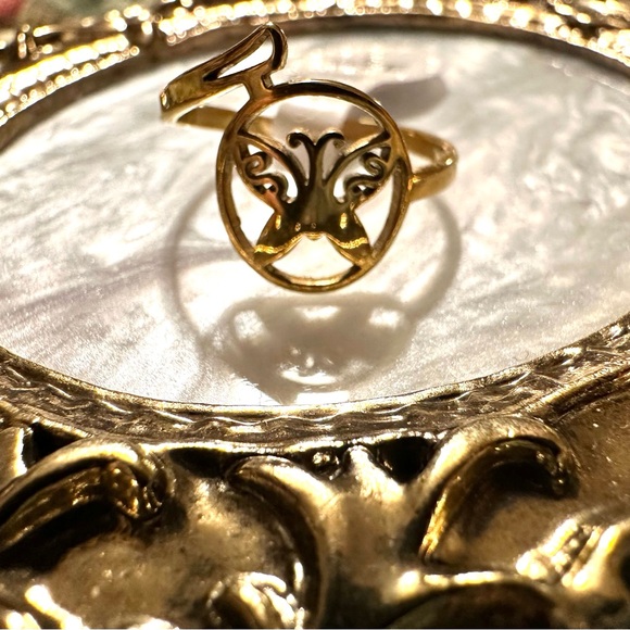 “Curlicue Butterfly” Coil Spiral Swirl Loop Twist Scroll Ringlet Gold Steel Ring - Picture 12 of 16